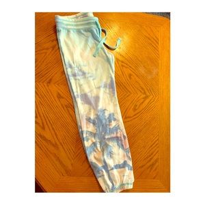 COPY - Palm tree capris